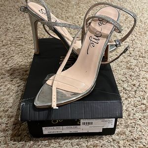 Size 8 silver SoMe Heels